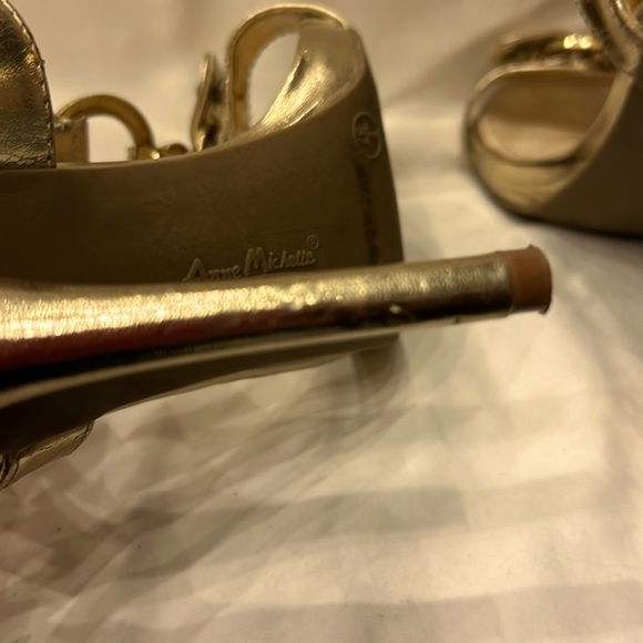 Anne Michelle - Gold Strappy Sandal, Size 7US - Picture 8 of 8